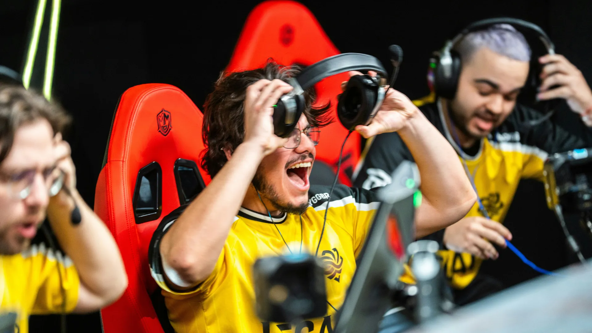 Legacy players celebrate after winning the FISSURE Playground 3 grand final