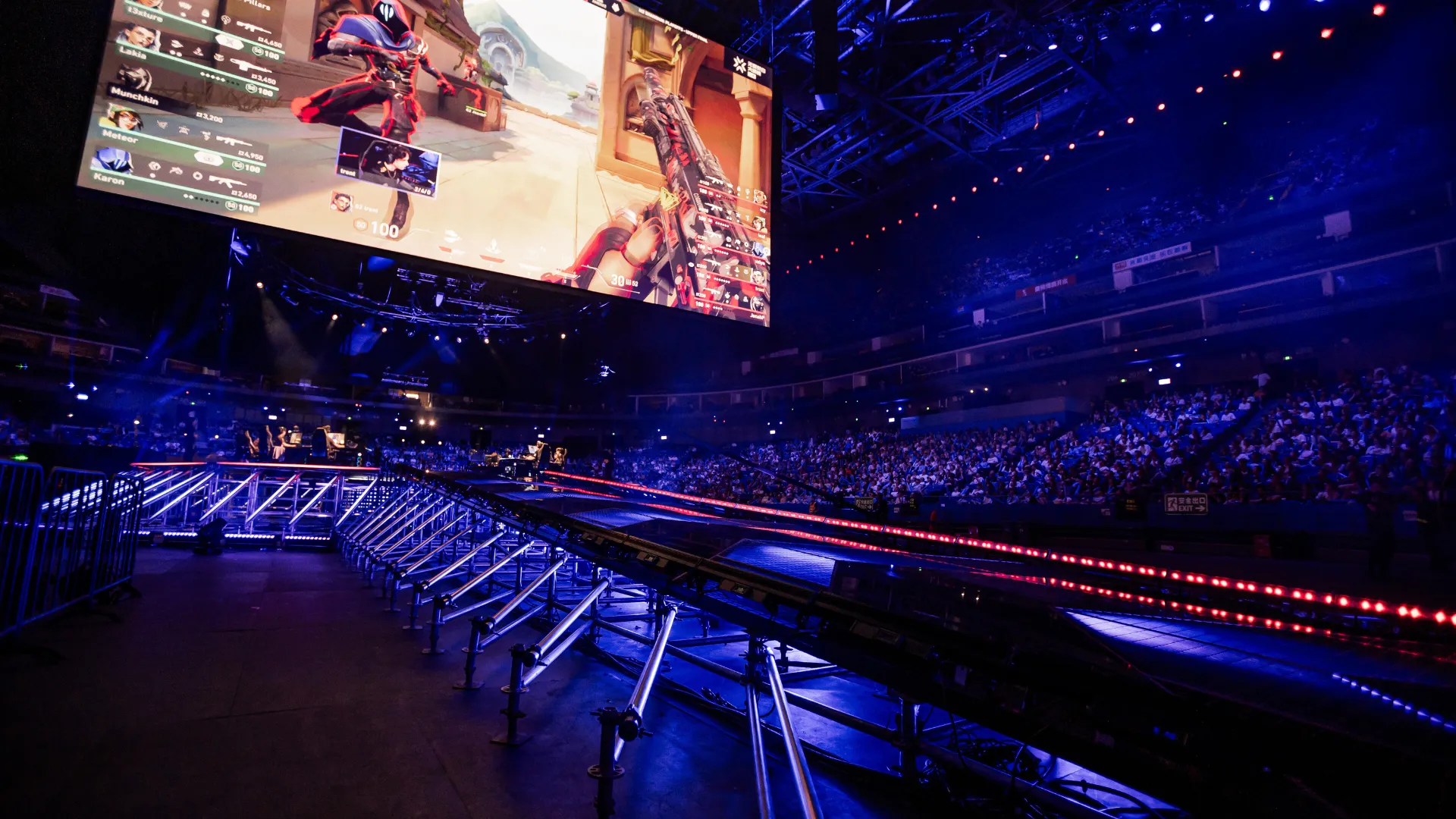 VALORANT esports match played in front of a large arena crowd