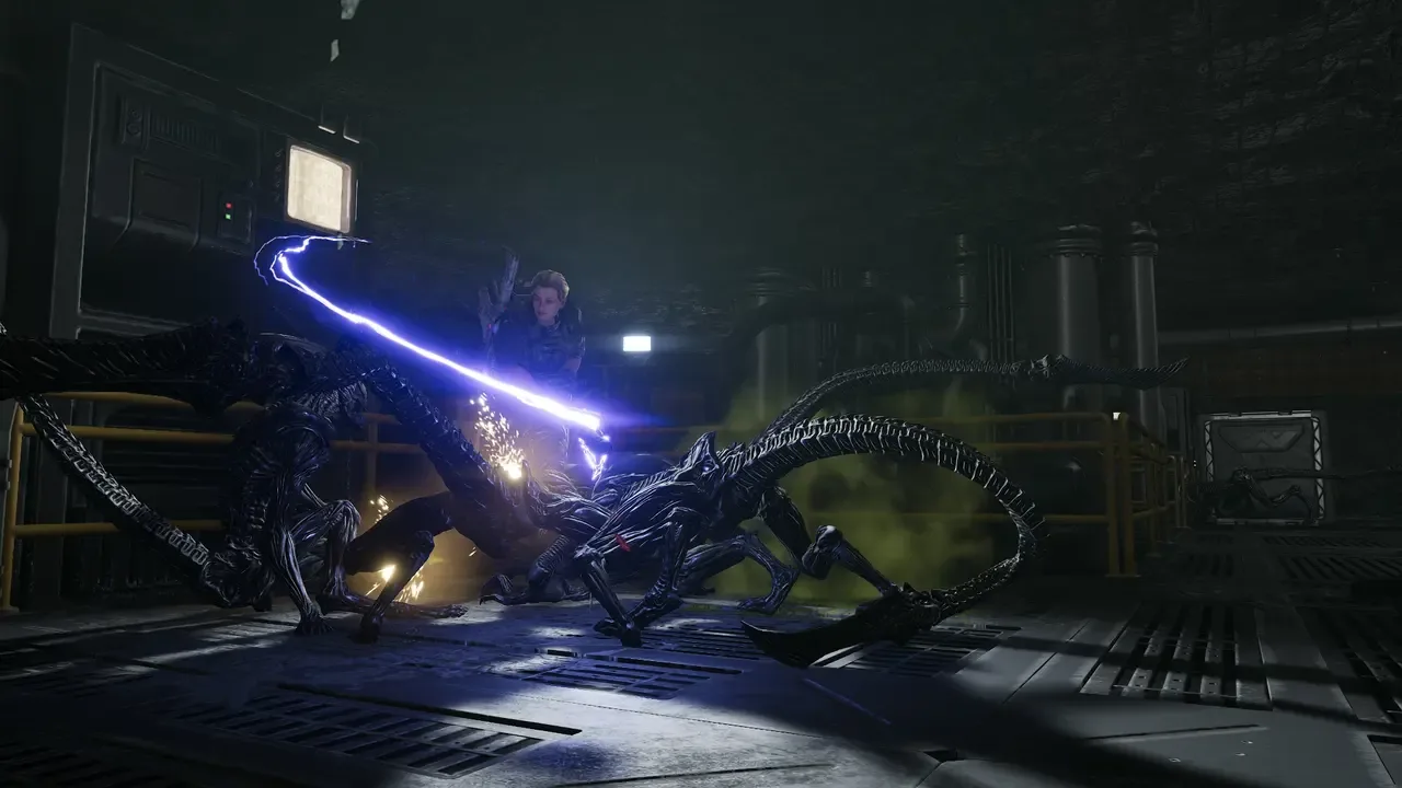 A marine uses an electric weapon against a group of attacking Xenomorphs in Aliens: Fireteam Elite 2.