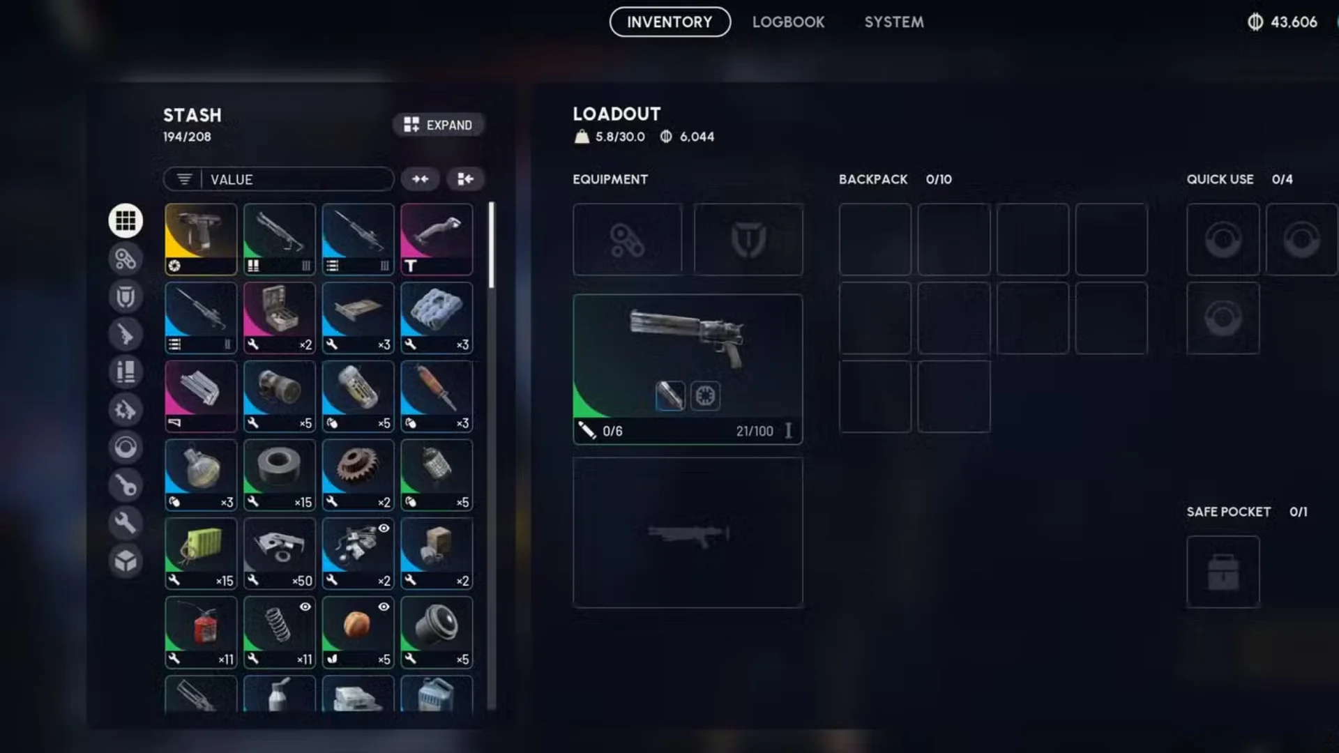 ARC Raiders inventory screen shows a packed stash, weapon loadout, empty backpack slots and quick-use equipment.