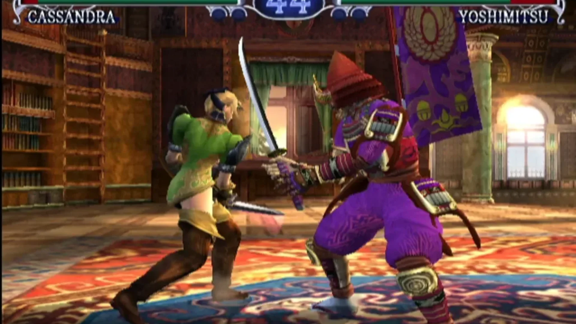 Cassandra and Yoshimitsu face each other with weapons drawn inside an ornate arena in Soulcalibur II.